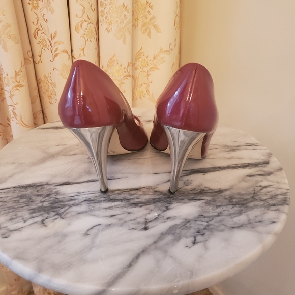 Le Chateau Heels - Picture 3 of 4